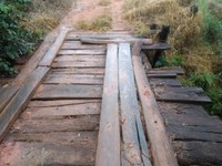 Indicação pede providências quanto á manutenção da estrada e da ponte  na estrada Santa Rita do Palmela