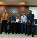 Moção de aplauso ao Sr. José Mauro Goulart, Presidente da Associação de Bairro do Jardim Primavera, pelo trabalho que vem realizando junto aquele bairro Moção de aplauso ao Sr. José Mauro Goulart, Presidente da Associação de Bairro do Jardim Primavera, pelo trabalho que vem realizando junto aquele bairro