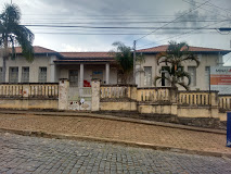 Indicação pede a construção de estacionamento no calçadão em frente a Escola Estadual Zoroastro de Oliveira 